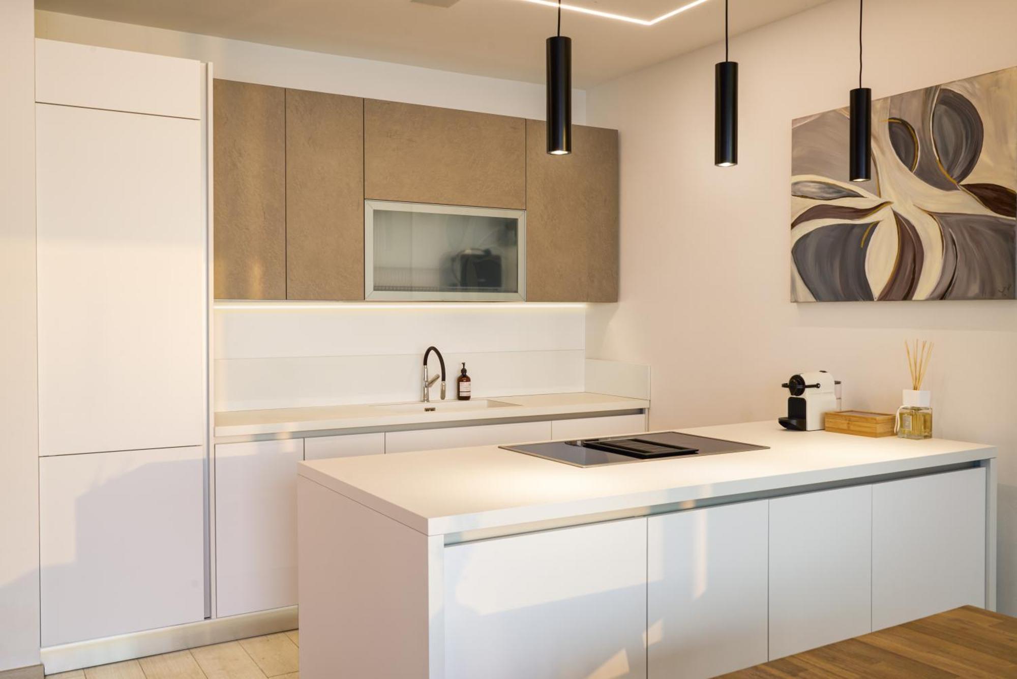 Salvatorehomes - Luxurious Dreamview Waterfront Apartment In Torri Del Benaco With Pool - Casa Azura - A 5 Star Luxury Collection At Lake Garda Eksteriør bilde